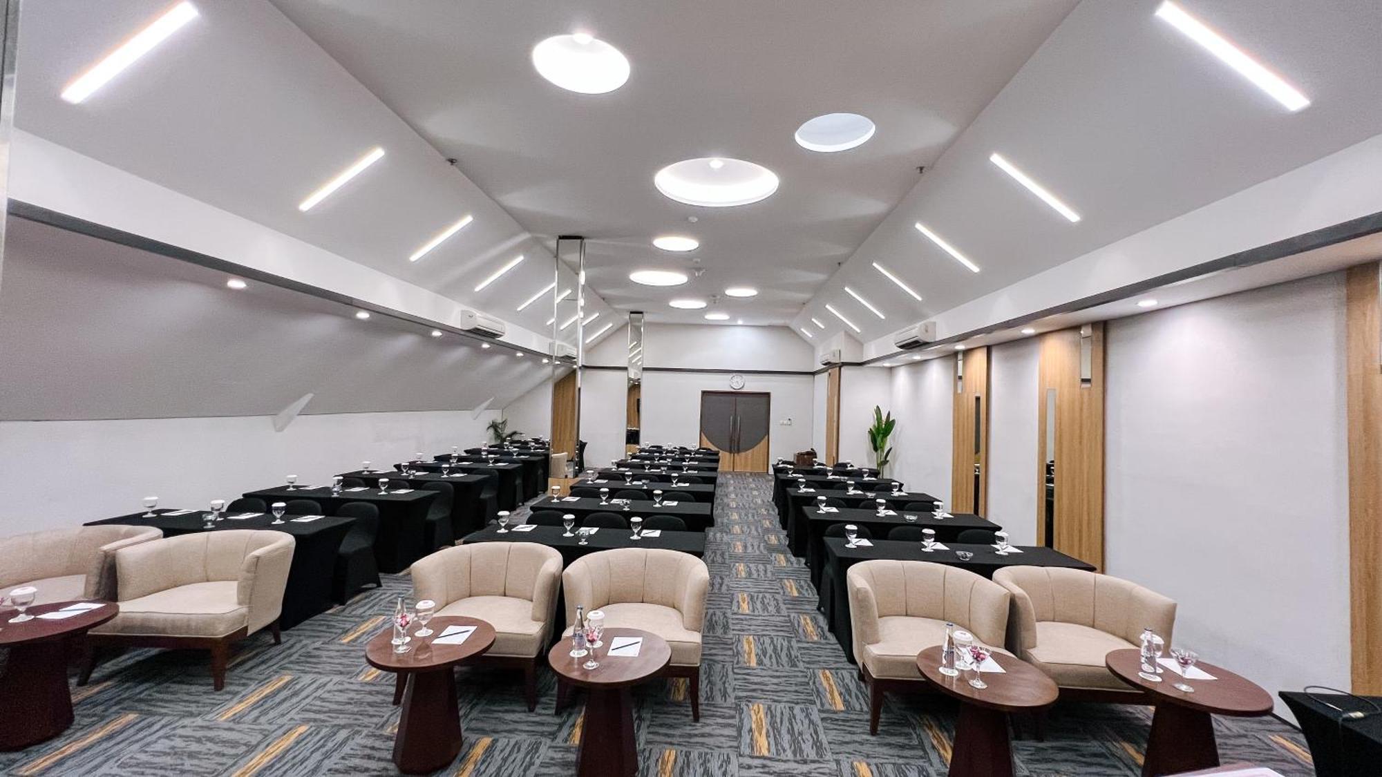 J4 Hotels Legian Luaran gambar
