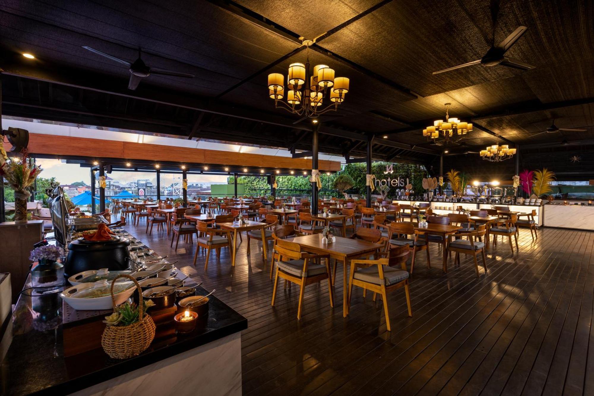 J4 Hotels Legian Luaran gambar