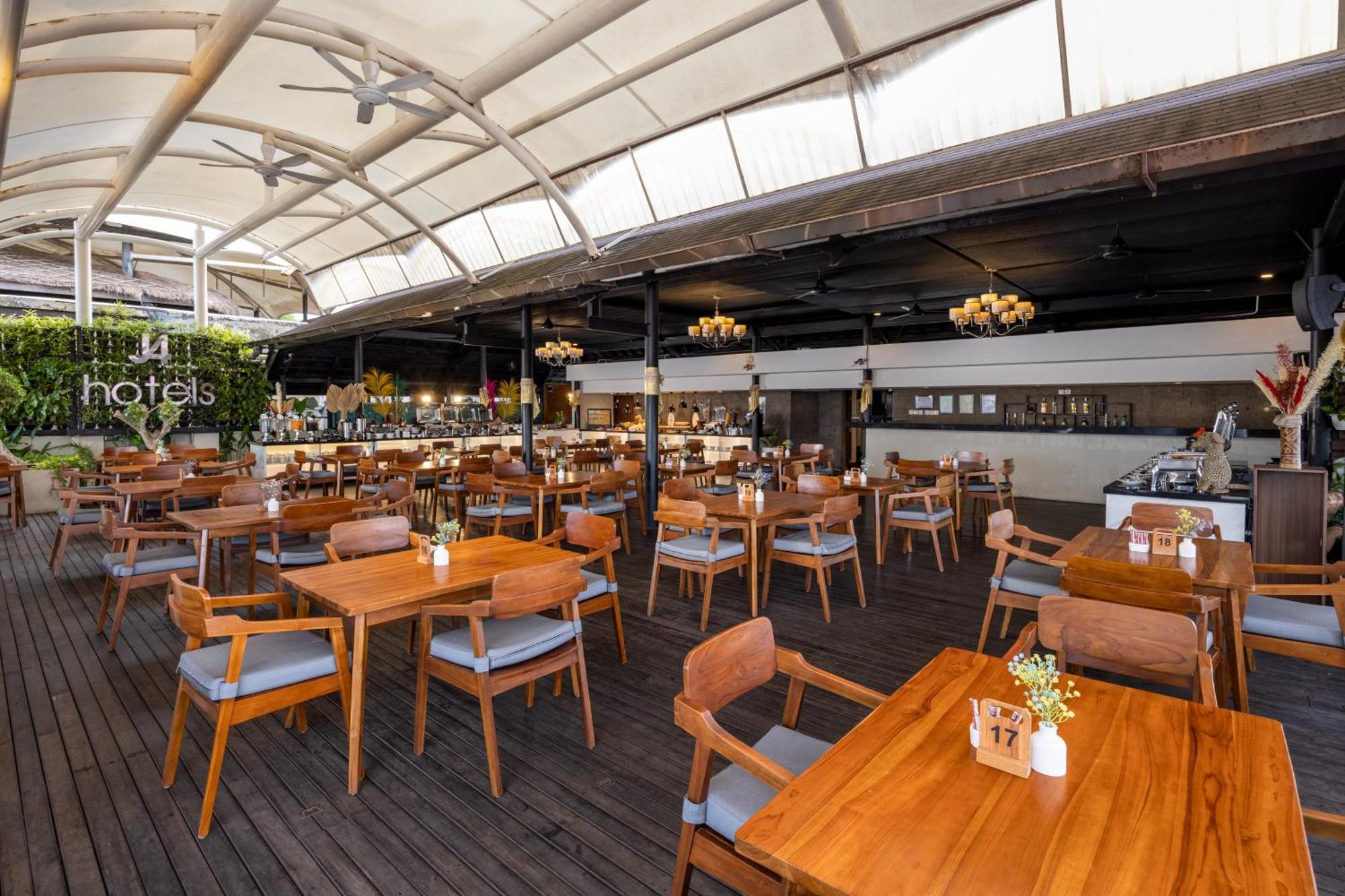 J4 Hotels Legian Luaran gambar