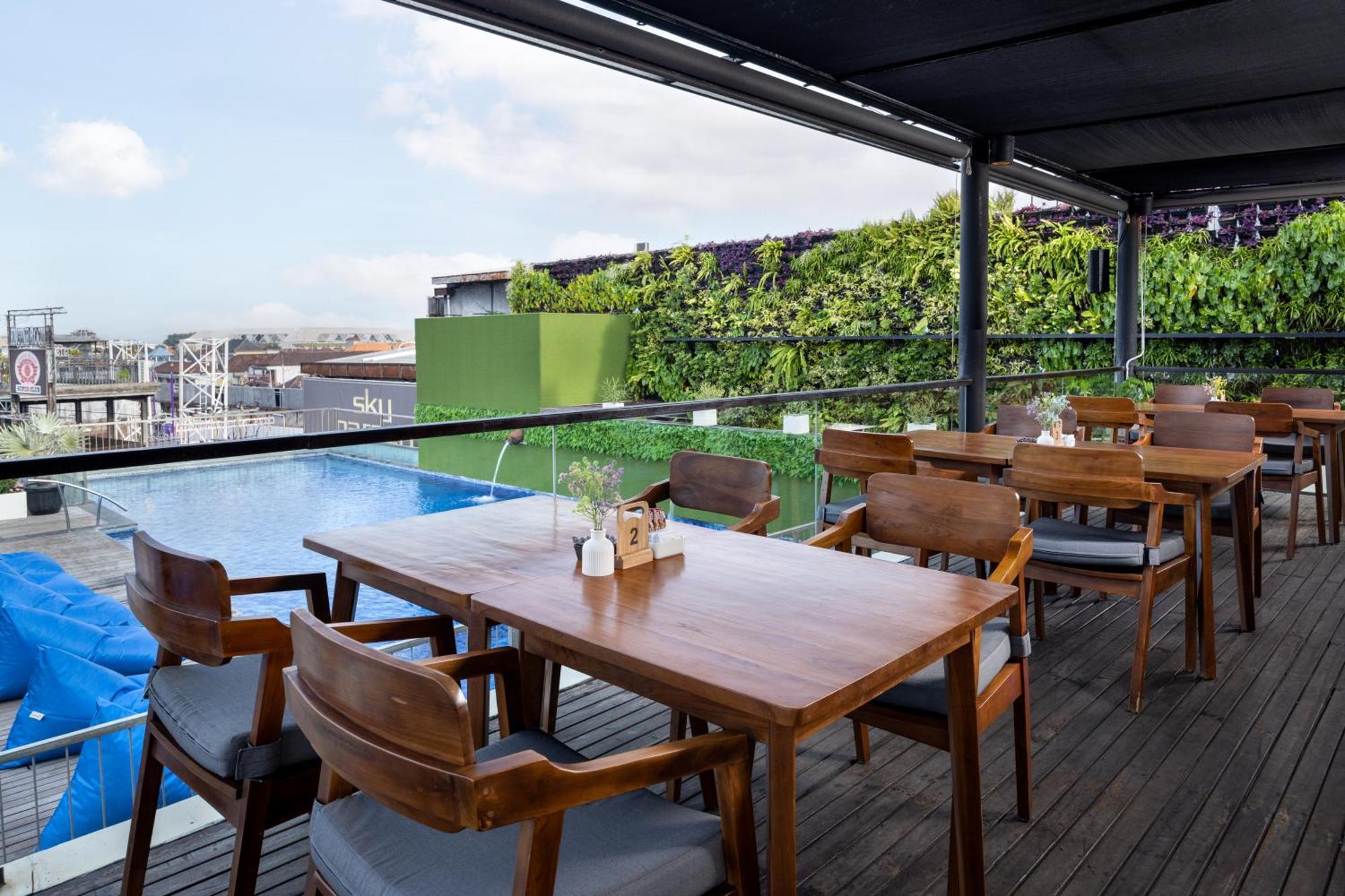 J4 Hotels Legian Luaran gambar