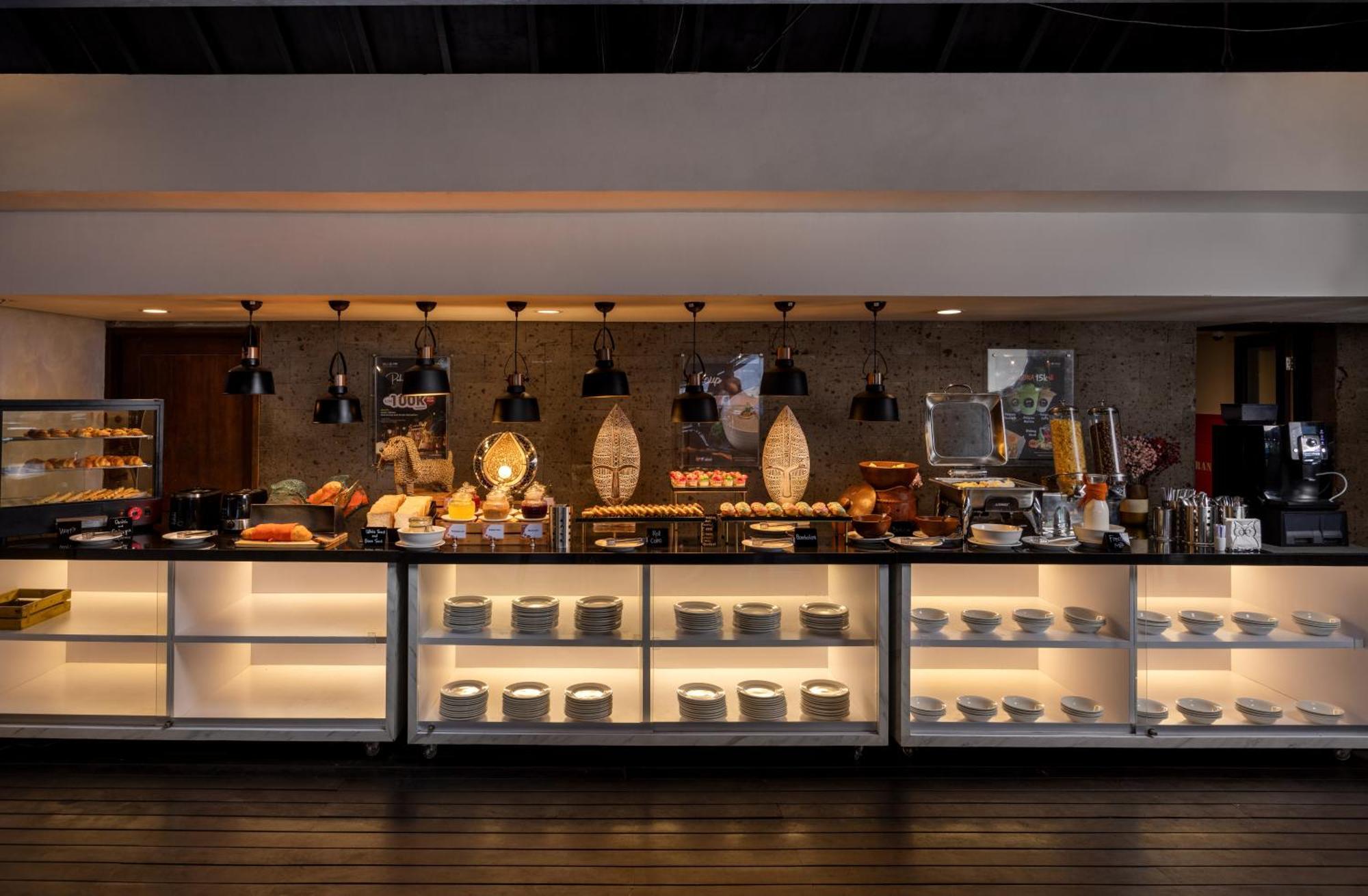 J4 Hotels Legian Luaran gambar