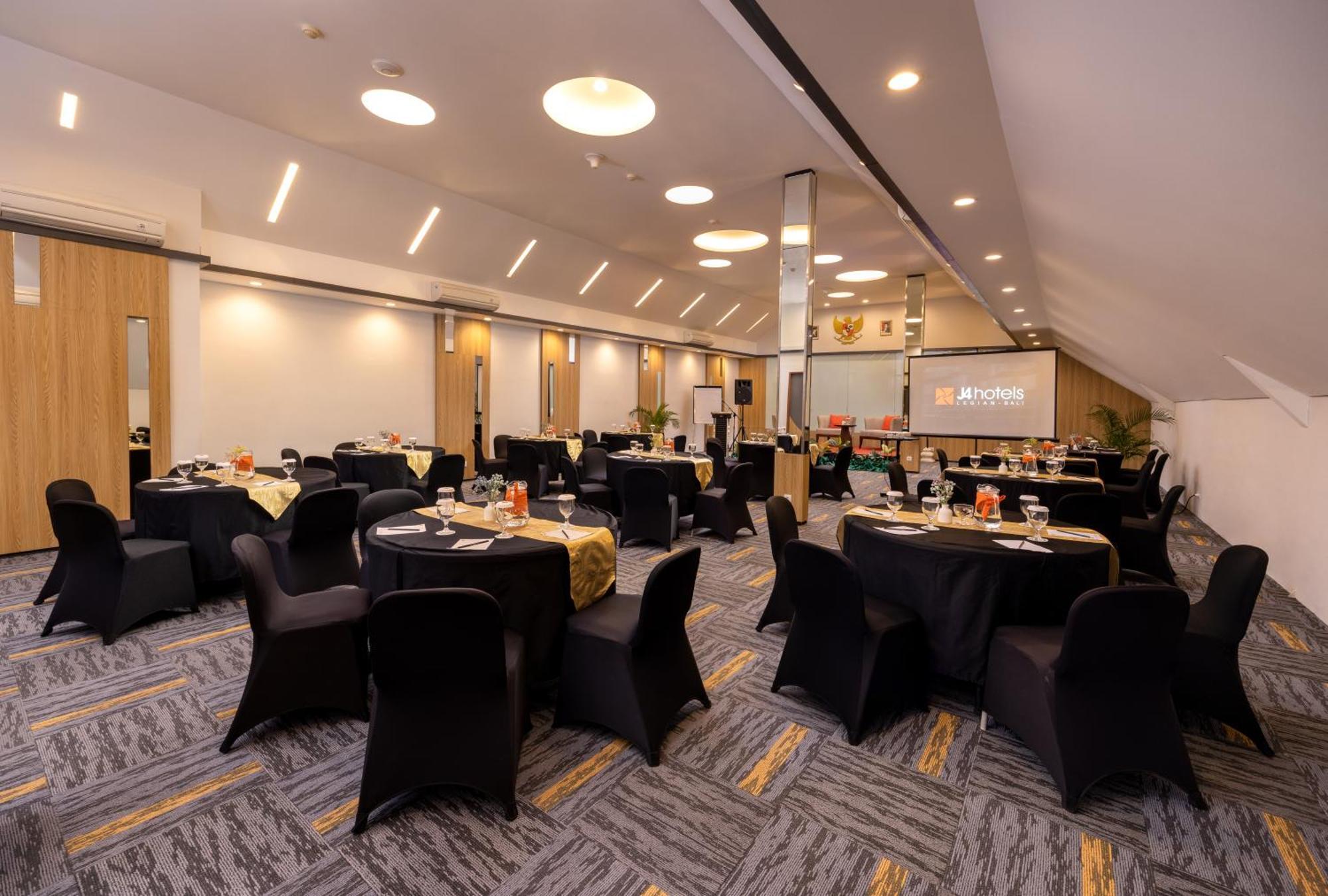 J4 Hotels Legian Luaran gambar